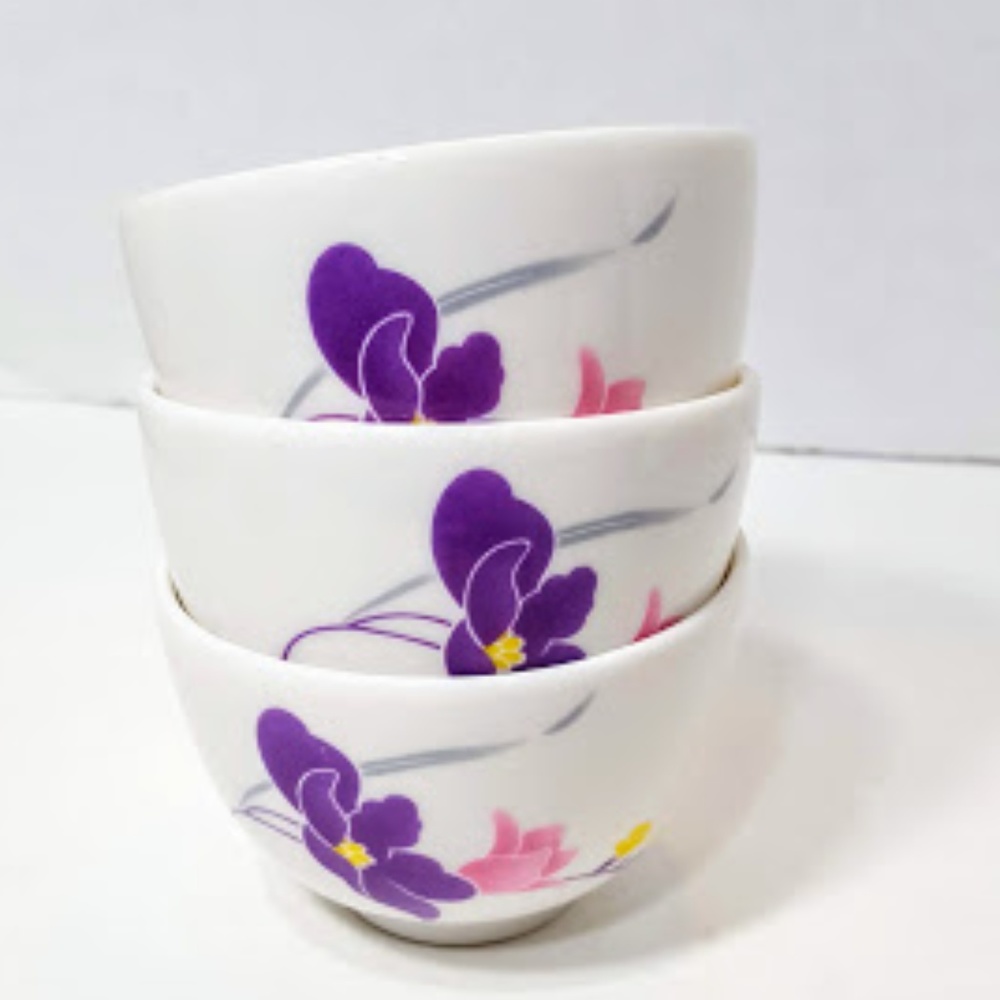 Chuan Kuo New Bone 1 3/4 Inch Porcelain Bowls (3)